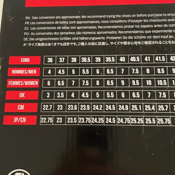 Louis Garneau Bike Shoes. Like New size 41.5 - Picture 8 of 8